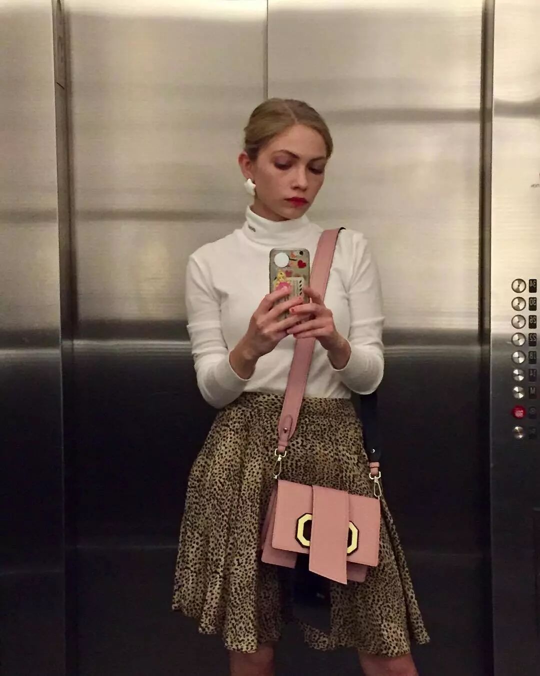 美國開始流行「小屁孩」時尚？這個12歲的女孩如何從普通學生成為《紐約時報》力捧的時裝偶像？ 時尚 第19張