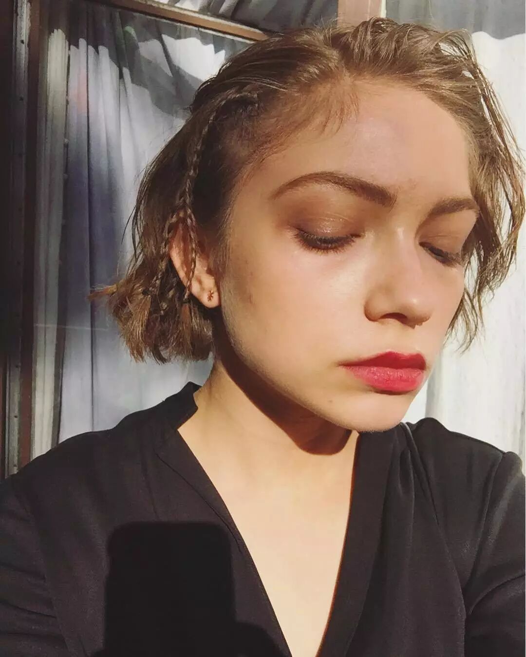 美國開始流行「小屁孩」時尚？這個12歲的女孩如何從普通學生成為《紐約時報》力捧的時裝偶像？ 時尚 第5張