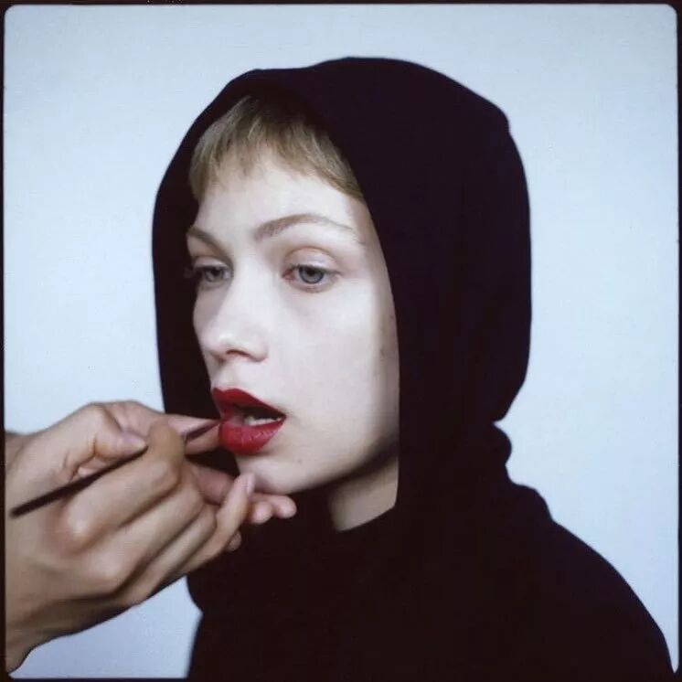 美國開始流行「小屁孩」時尚？這個12歲的女孩如何從普通學生成為《紐約時報》力捧的時裝偶像？ 時尚 第4張