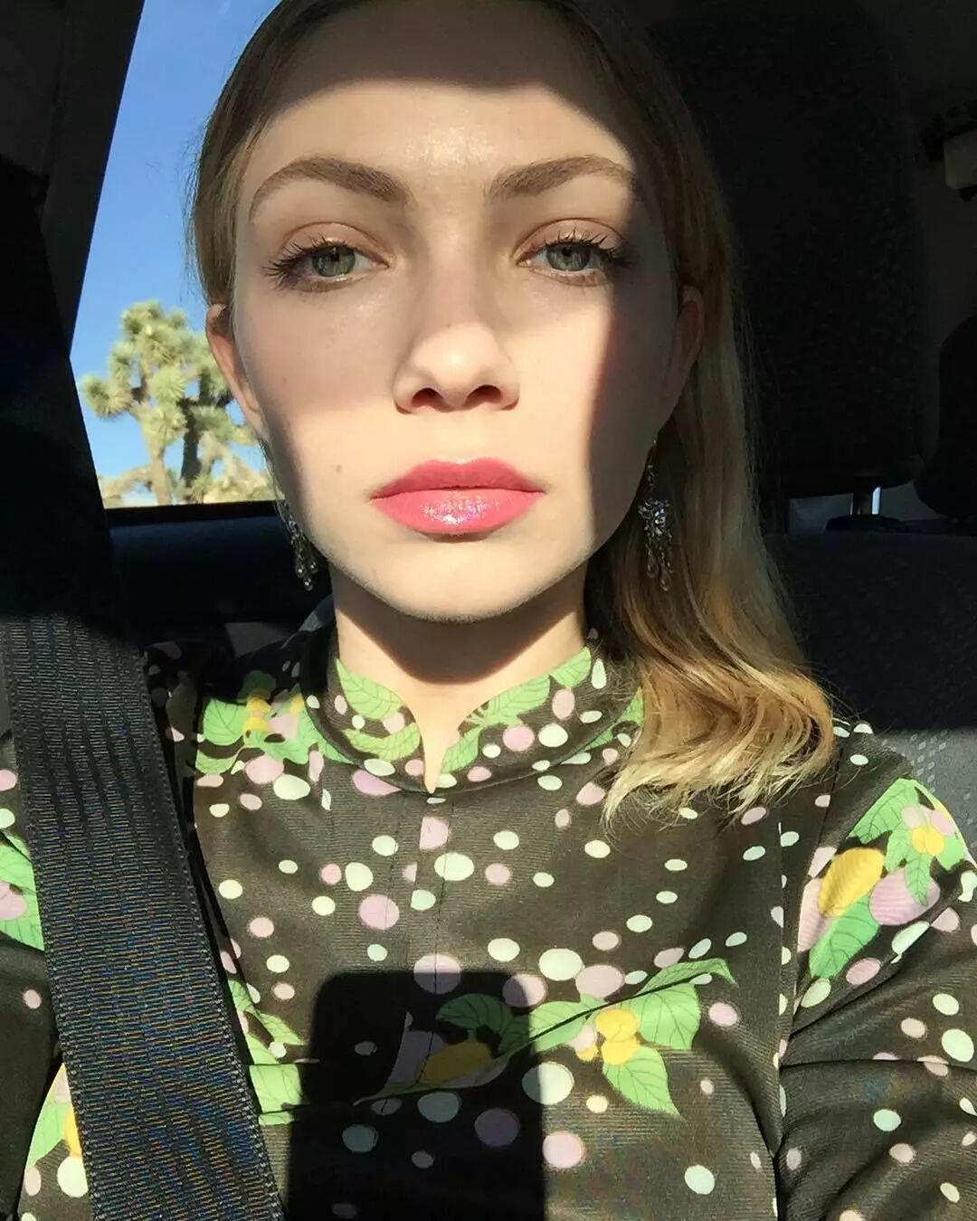 美國開始流行「小屁孩」時尚？這個12歲的女孩如何從普通學生成為《紐約時報》力捧的時裝偶像？ 時尚 第1張