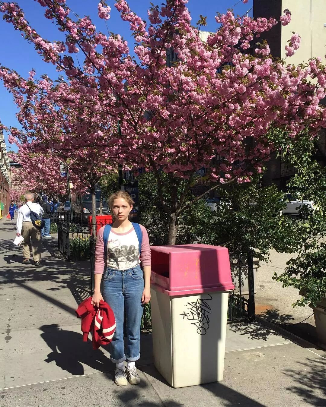 美國開始流行「小屁孩」時尚？這個12歲的女孩如何從普通學生成為《紐約時報》力捧的時裝偶像？ 時尚 第27張