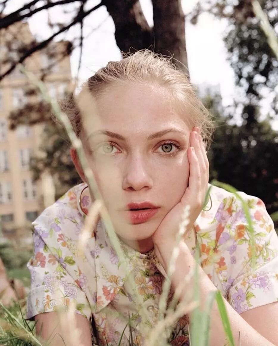 美國開始流行「小屁孩」時尚？這個12歲的女孩如何從普通學生成為《紐約時報》力捧的時裝偶像？ 時尚 第2張