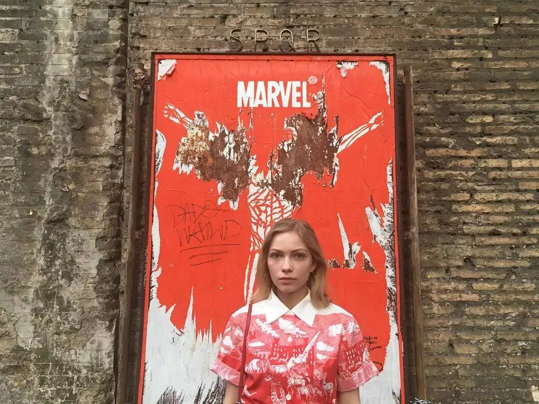 美國開始流行「小屁孩」時尚？這個12歲的女孩如何從普通學生成為《紐約時報》力捧的時裝偶像？ 時尚 第29張