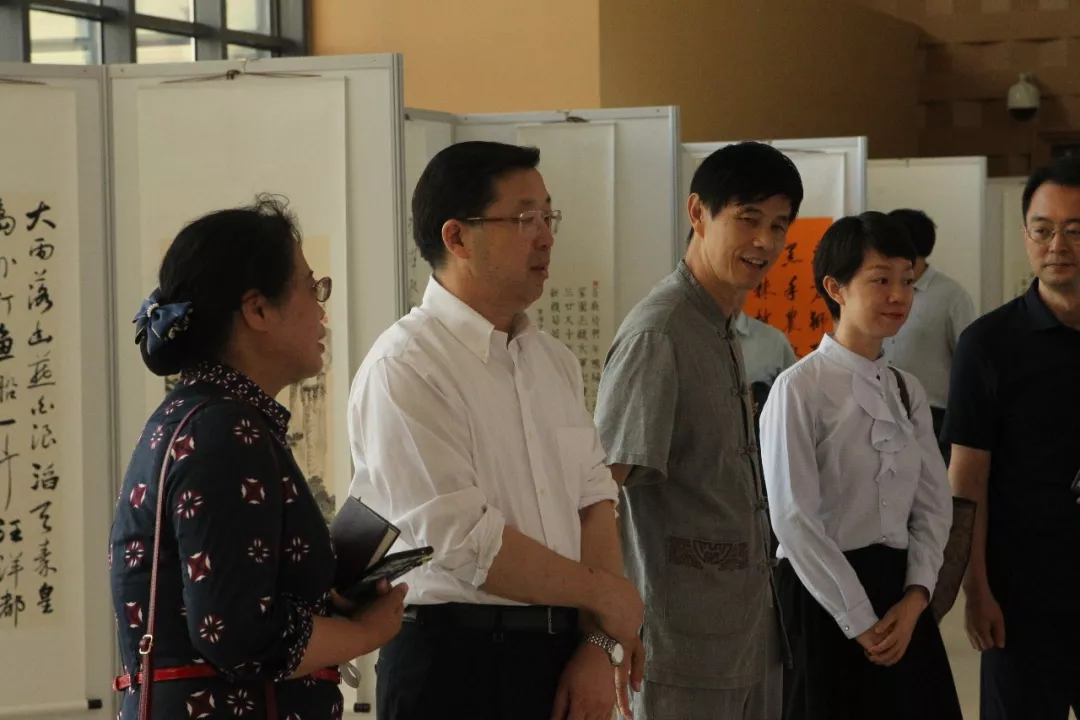 翰墨丹青颂祖国 凝心聚力谋发展——北语庆祝新中国成立70周年专题诗词书画展开幕 翰墨丹青颂祖国 凝心聚力谋发展——北语庆祝新中国成立70周年专题诗词书画展开幕
