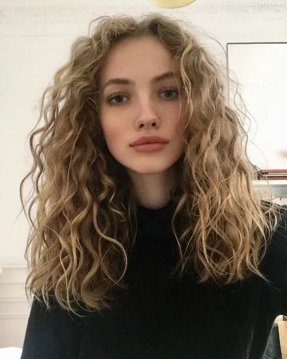 The Comeback Of The Spiral Perm Will You Wear That Cute Poodle