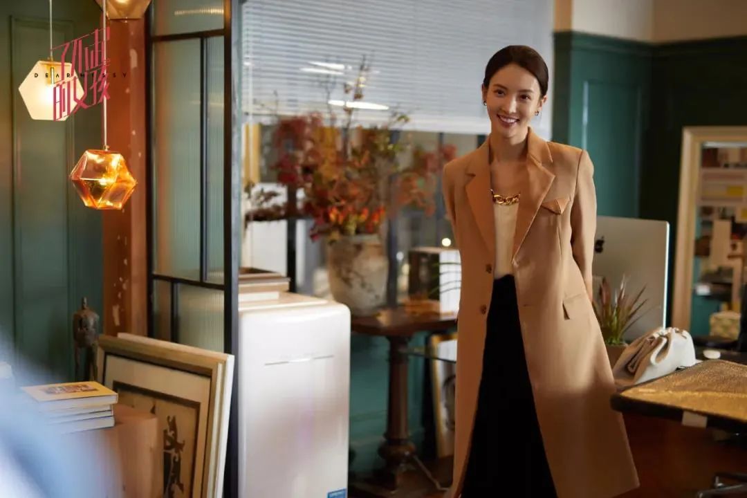 会搞事业的女人，衣橱也跟着开挂！