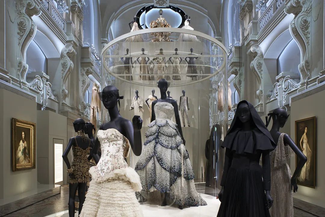 Dior大展讓人淚崩，「我穿的不是衣服，是夢」 家居 第22張