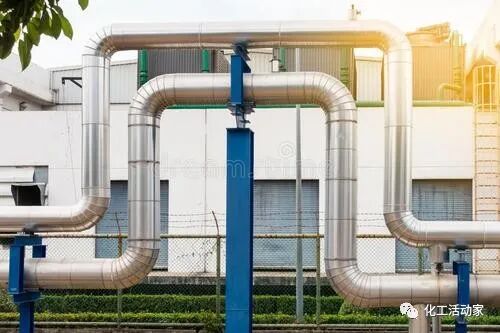 蒸汽管道上为什么常常要弯一段？的图1