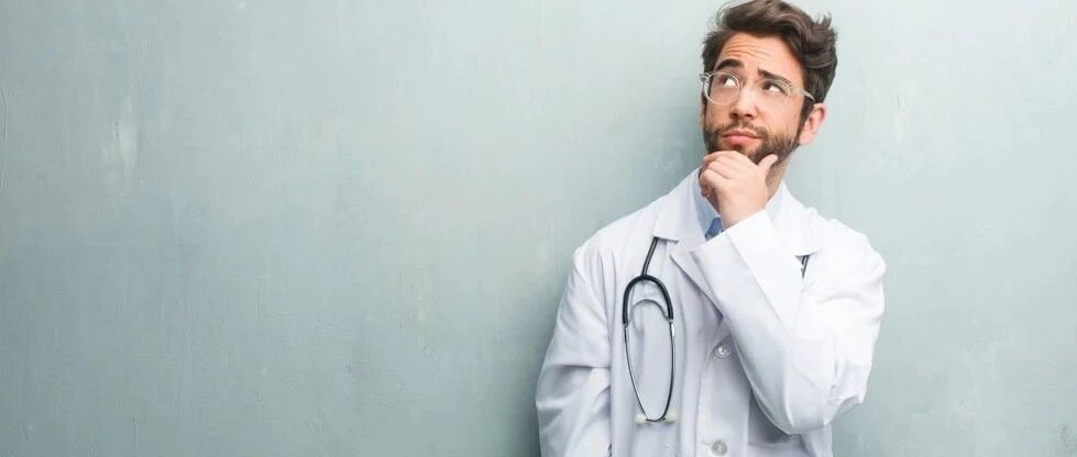 处方争议：选择性 COX-2 酶抑制剂与 PPIs 联用，算药物滥用吗？