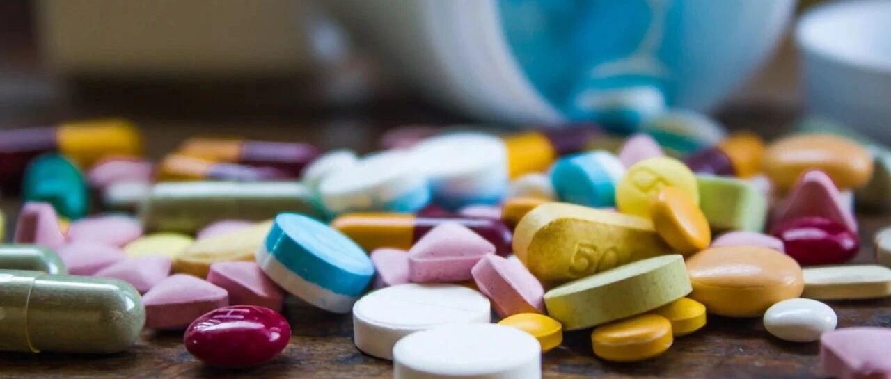 房颤患者用胺碘酮后心律失常恶化，这个医嘱错哪了？