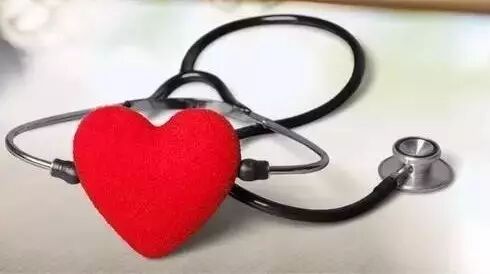 我能想到最浪漫的事，就是陪你值夜班