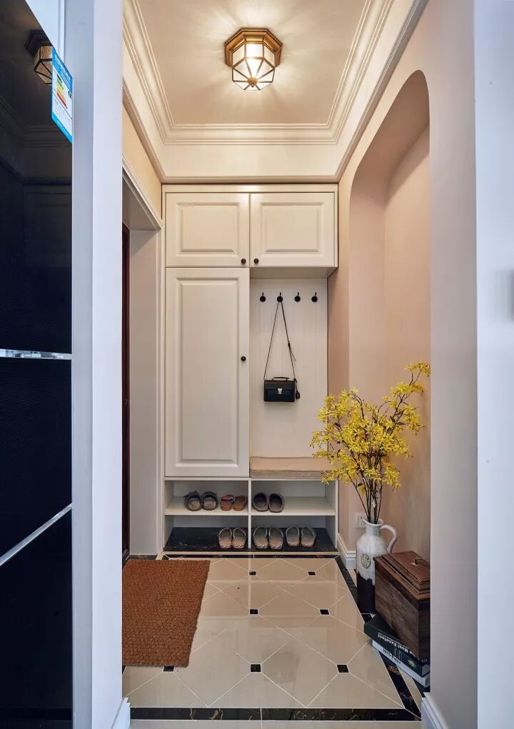 隔夜衣收納一招終結：你欠家裡玄關一個衣帽間 家居 第3張