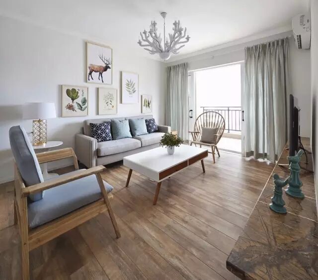 地板什么颜色更耐脏？选错了一天扫几遍