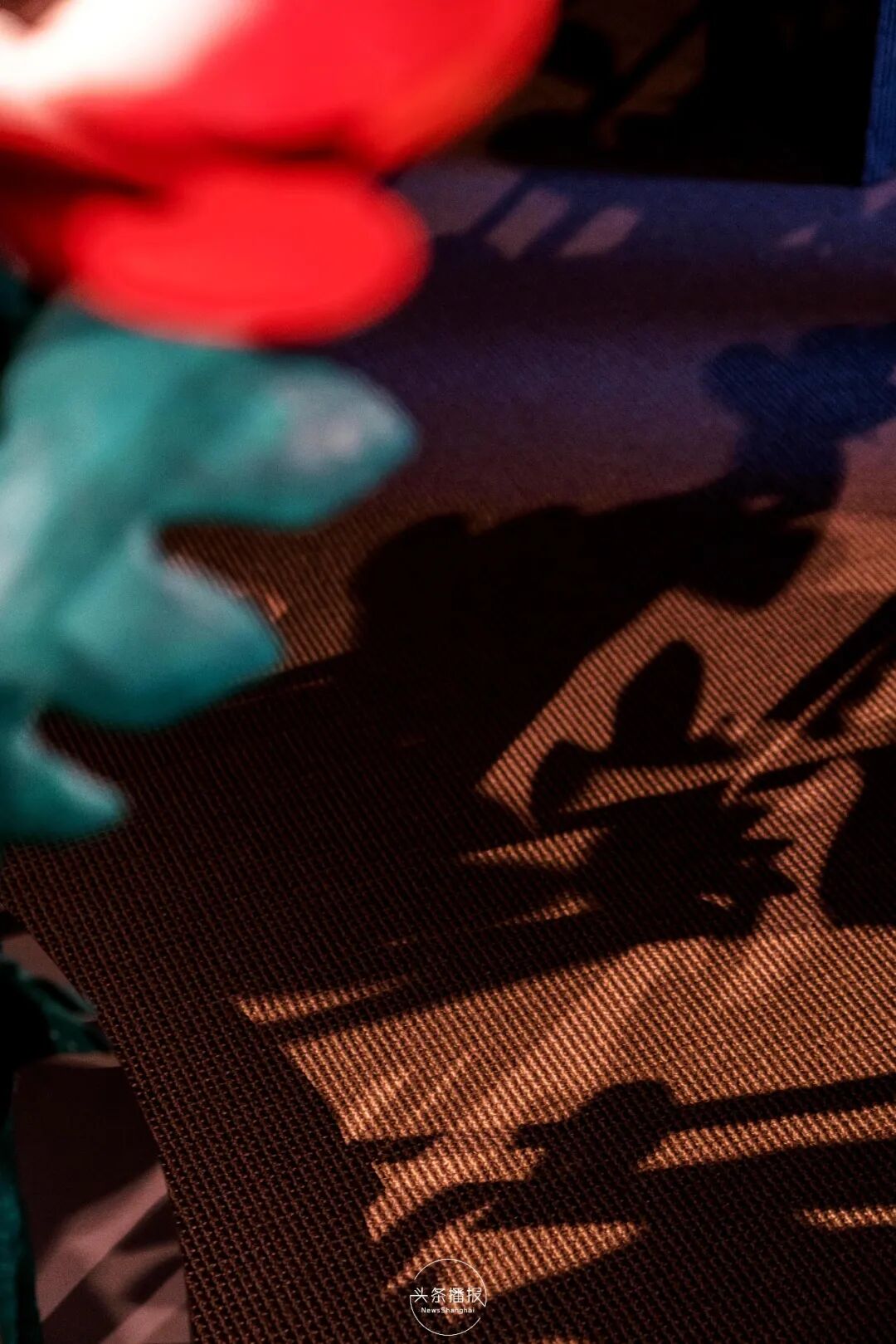 �׷���PRADA��լ��չ��Ϯ����ţƤֽ���������������ݰ���ͯ����