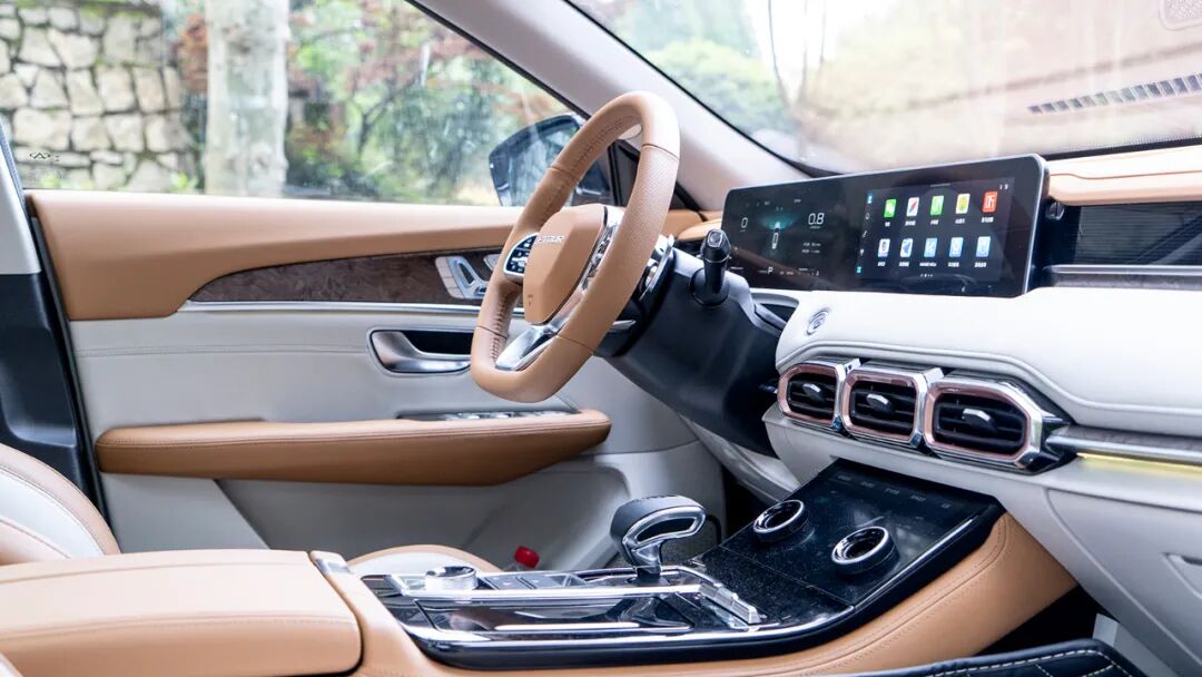 实用且超值 试驾捷途X70 PLUS诸葛版