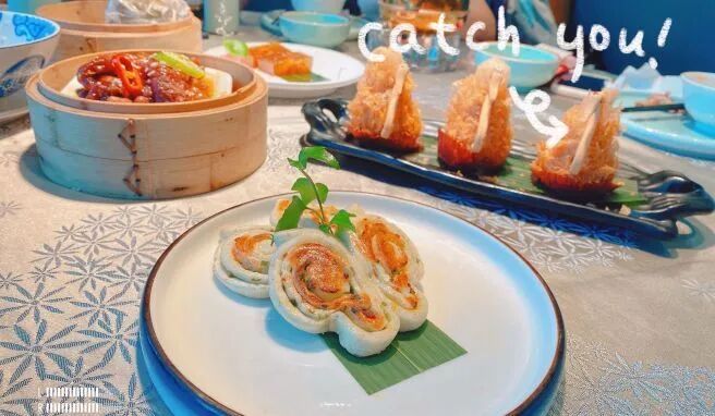 ����վ��һ���������˺��Ե���ʳ���ã�