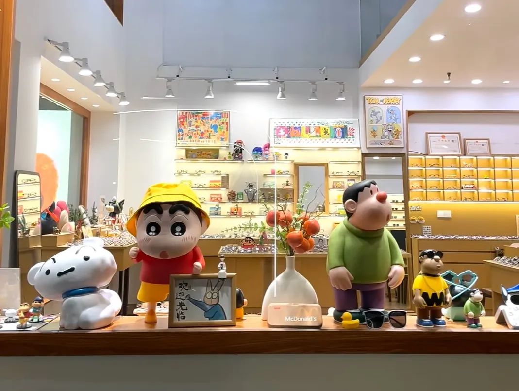 配眼镜别再只去眼镜店了