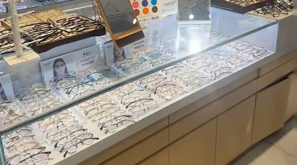 配眼镜别再只去眼镜店了