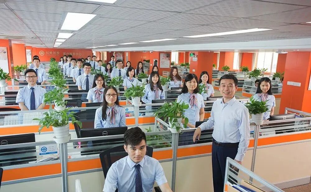 卷走163亿！伪装了12年的励志网红，还是露馅了（组图） - 17