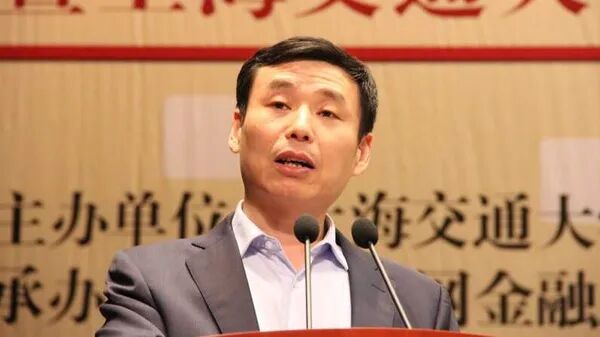 卷走163亿！伪装了12年的励志网红，还是露馅了（组图） - 11