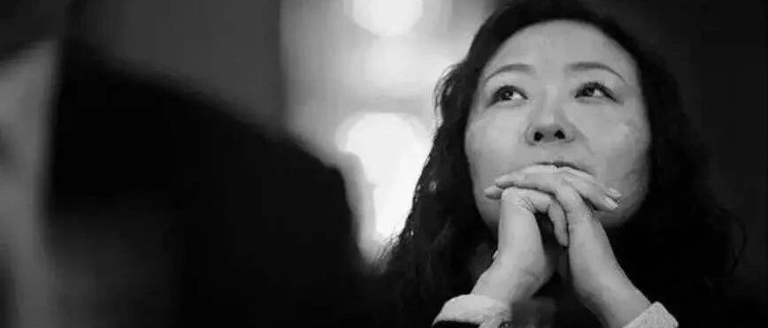 龙湖地产员工发帖赞公司像“家”，却遭女老板吴亚军狂怼：闲人配多了