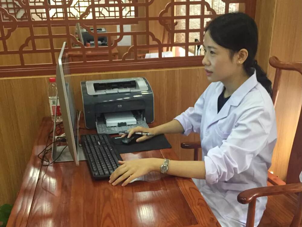 



不做选择题，美女中医炖汤，TVB打边炉，四川新吃法卤菜火锅5折起，能都选么？
