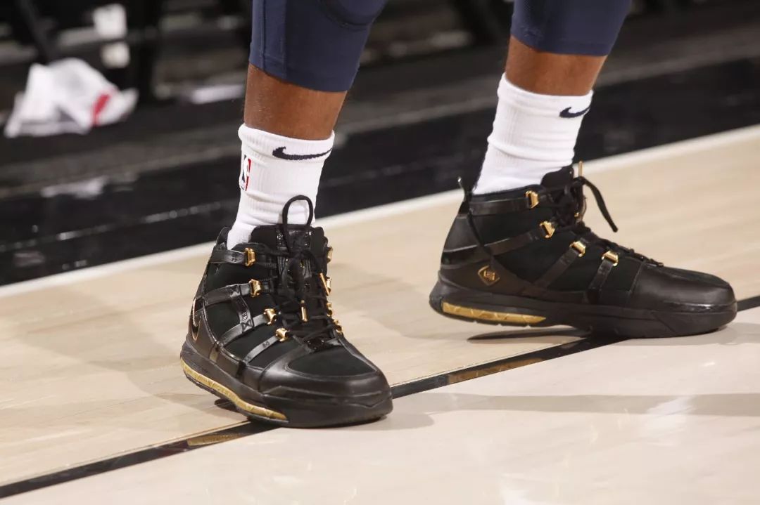NBA賽場球鞋上腳集錦 未分類 第11張