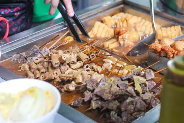 今天吃什么热乎乎尚水美食街第道牛杂