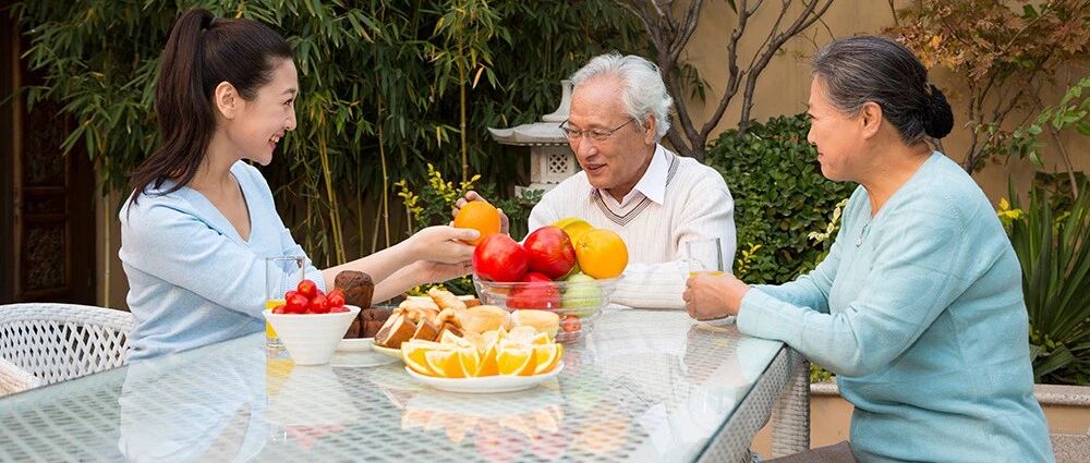 春节聊点啥，最能让父母感受到你的关怀？