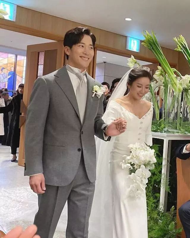 郑智薰结婚图片