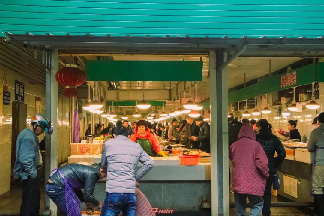 秀英土著北极熊必须贡献出一个吃了二十多年,好吃的 秀英小街农贸市场