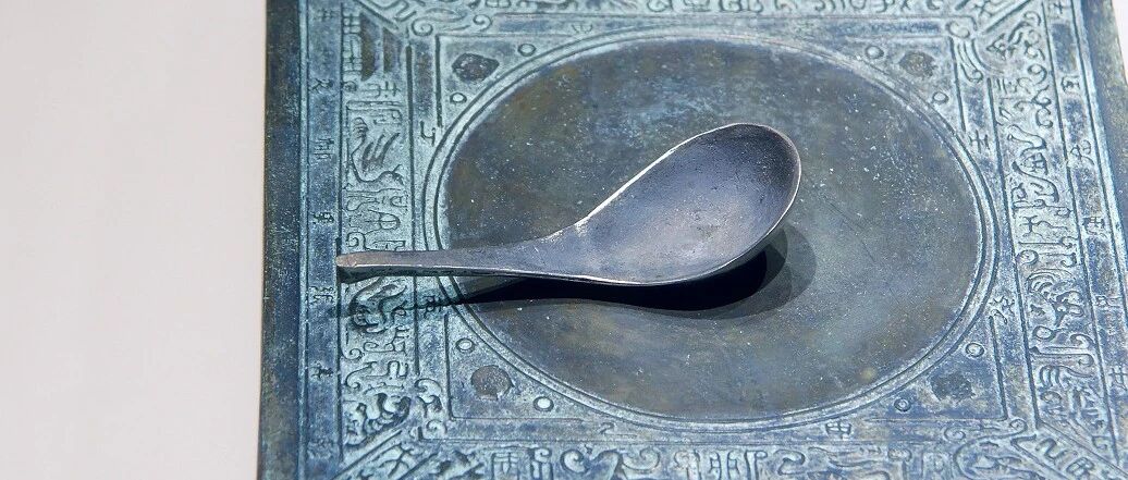 证券公司搞风水算命，股市的尽头是玄学？！