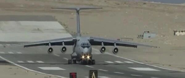 好家伙，印度空军自信放话可同时对付两国空军