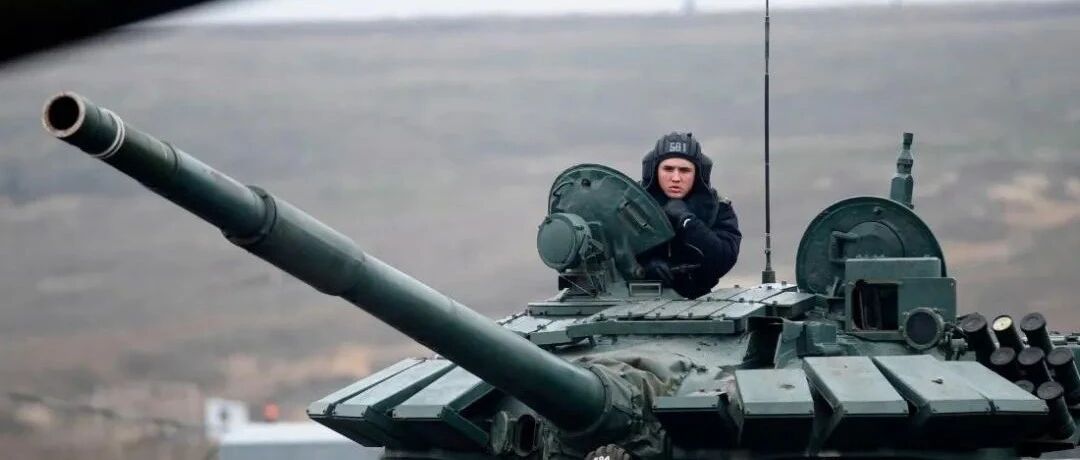 世界又发生三件大事，​乌克兰局势升温，德国海军司令挺普京丢了官儿