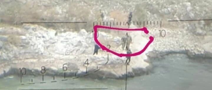 阿塞拜疆总统这是被伊朗狙怕了？再访纳卡50米一个哨兵