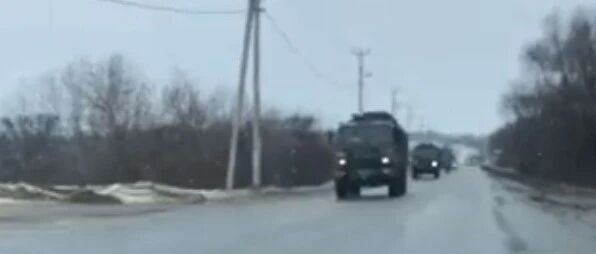 距所谓“2月16日入侵”不足24小时，美媒：俄军和导弹向边境推进