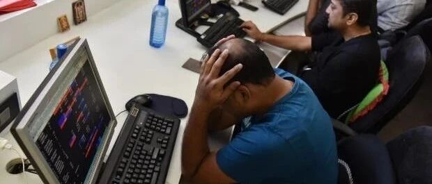 印度军方全面接管边境公路引发市场恐慌，孟买指数狂跌839点