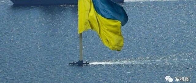乌克兰海军这是自取其辱？和北约海军摆拍完得拿放大镜找自家军舰