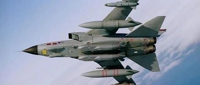 印度空军继紧急采购战斗机后，又开始了第二笔紧急采购