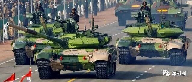 印军指挥官大放厥词：中国轻型坦克在T-90面前没有生存能力