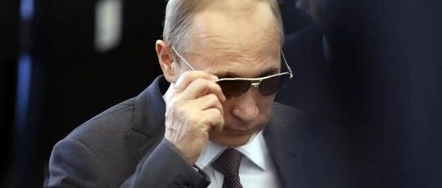 俄乌局势升级只是假象，泽连斯基不打自招，普京拆穿美国的骗局