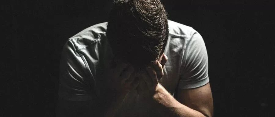 吴亦凡一审被判17年？入监6月暴肥几十斤？三张假图带出三个真消息