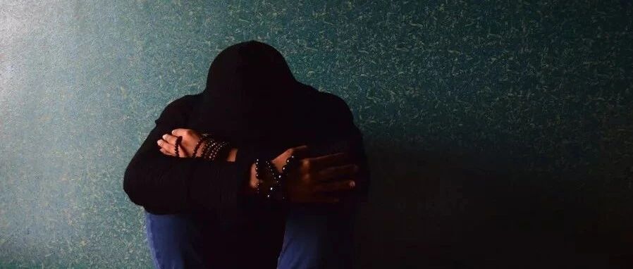 吴亦凡被拘3天后，背后帮凶曝光，金星一句话揭露真相...