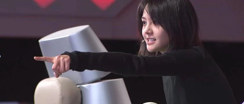 郑爽事件再升级：1.6亿片酬、虐狗、偷漏税..粉丝还在心疼她?