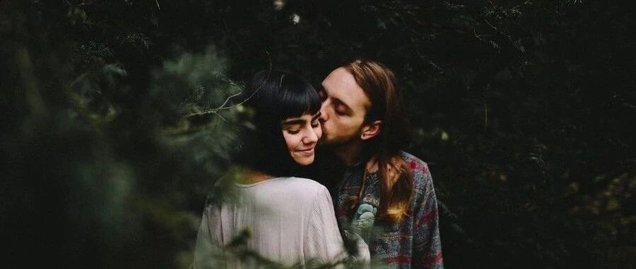 陕西人妻床照被情人夫妇轮番使用，绿帽丈夫冷静报复：没有责任感的婚姻，注定是空架子