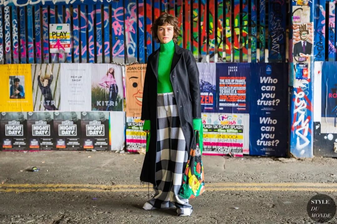 春天穿风衣+阔腿裤，简直就是气质精