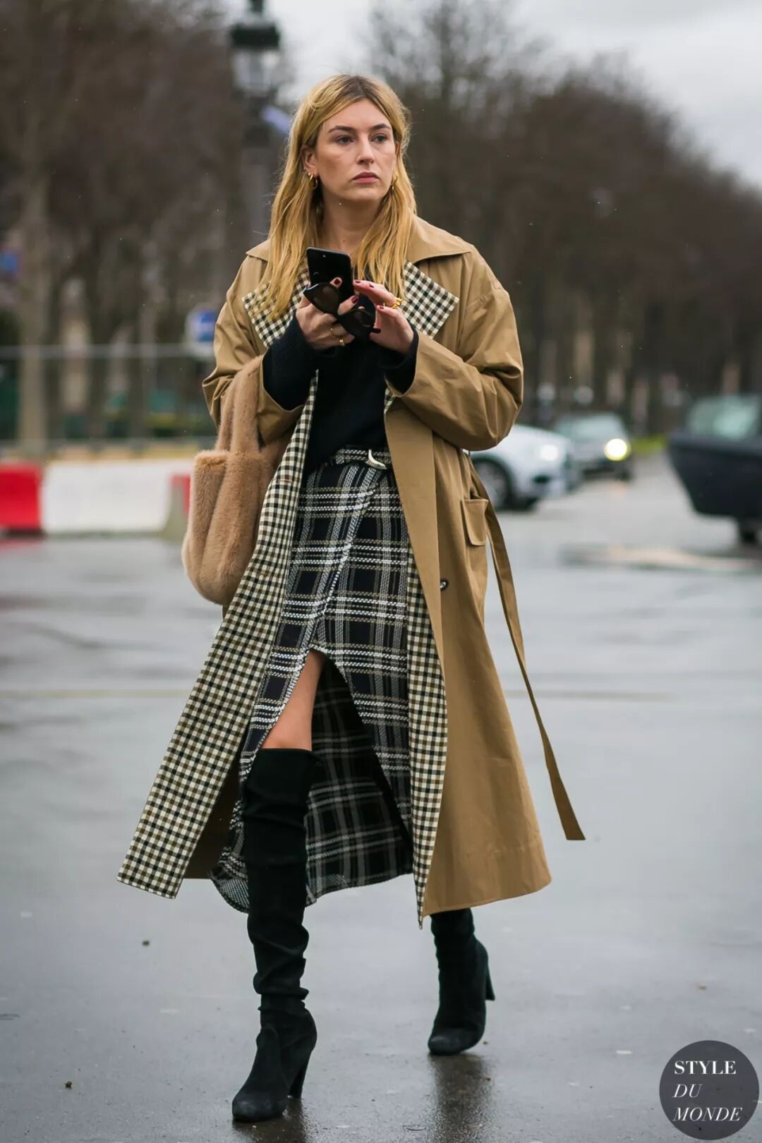 春天穿风衣+阔腿裤，简直就是气质精