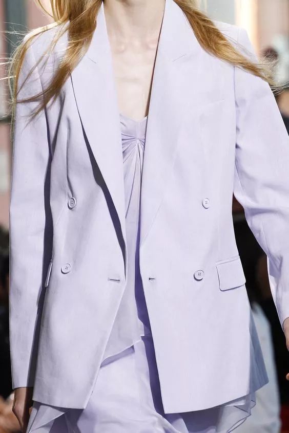 薰衣草紫才是2018最美流行色，巨顯白巨有氣質！ 戲劇 第57張