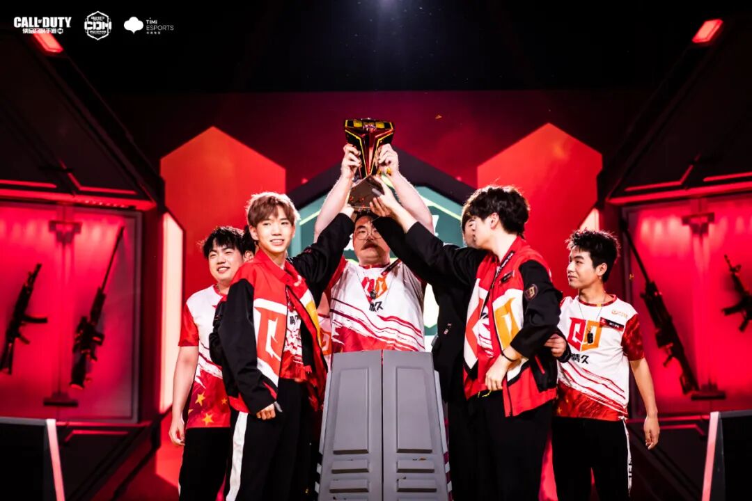 情久获得使命召唤大师赛s3总决赛冠军
