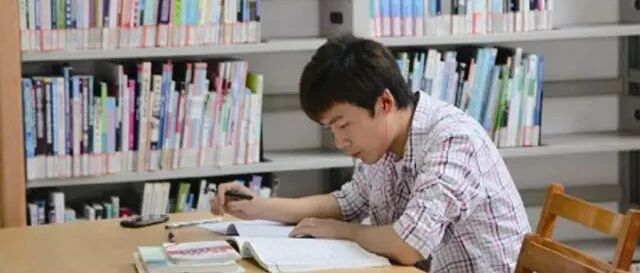 选文科还是理科？ 考试院发出的这:组数据提醒，告诉你该如何选择！